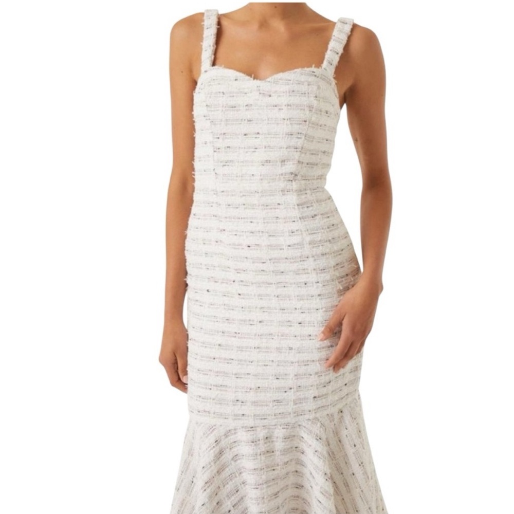 MISA LOS ANGELES
PENNY Tweed Dress 
Misa Los Angeles

Elegant White Tweed Dress